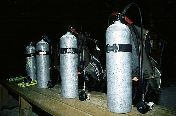 FLASCHEN.JPG (49981 Byte)